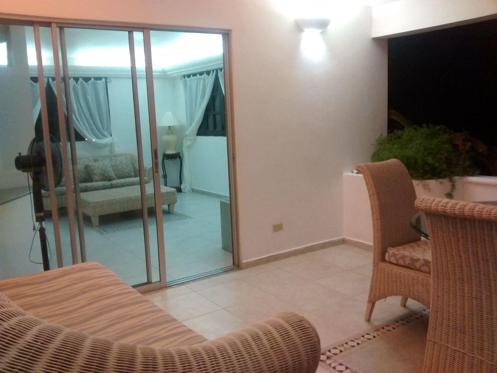 Hotel Coco Plaza Las Terrenas Bagian luar foto