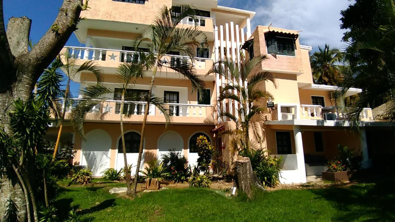 Hotel Coco Plaza Las Terrenas Bagian luar foto